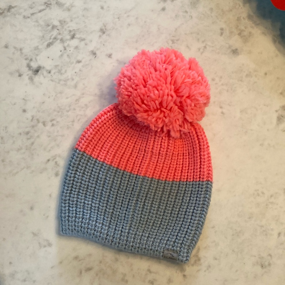 LL Bean Boundless Big Pom Knit Hat
